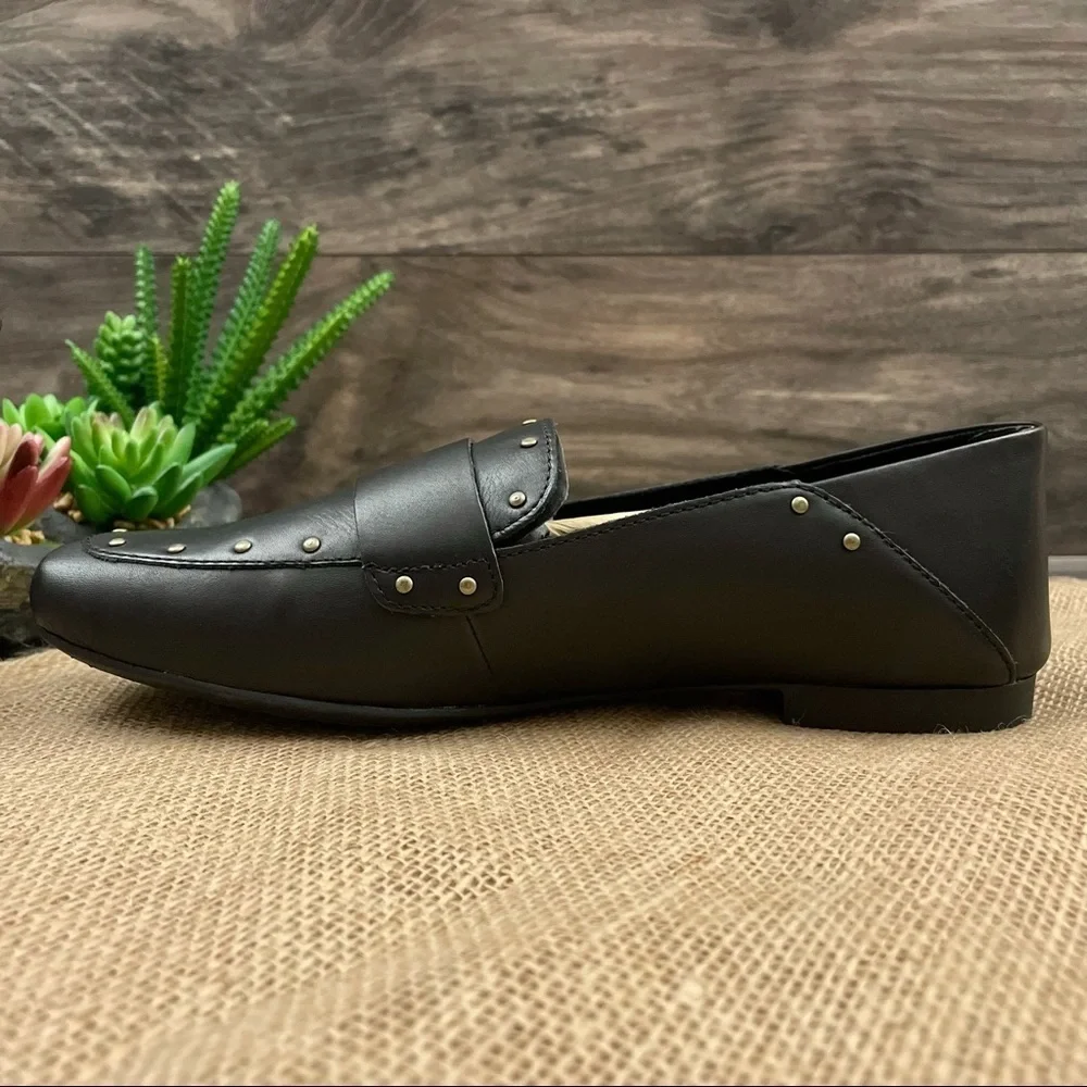 NIB Born Ballo Studded Leather Loafer